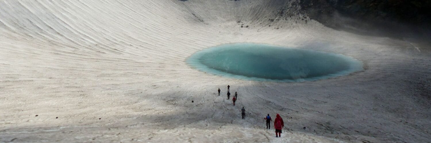 Maravillas geológicas de Kamchatka: Volcanes y su impresionante actividad maravillas-geologicas-de-kamchatka:-volcanes-y-su-impresionante-actividad
