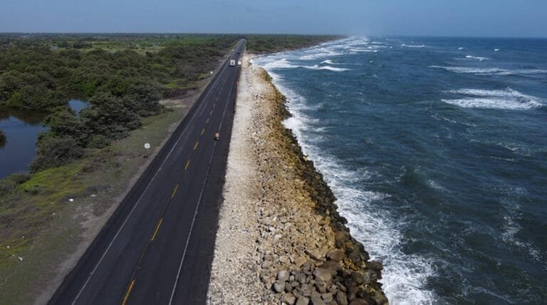 Categorías anla-autoriza-dos-viaductos-para-frenar-la-erosion-en-cienaga–barranquilla